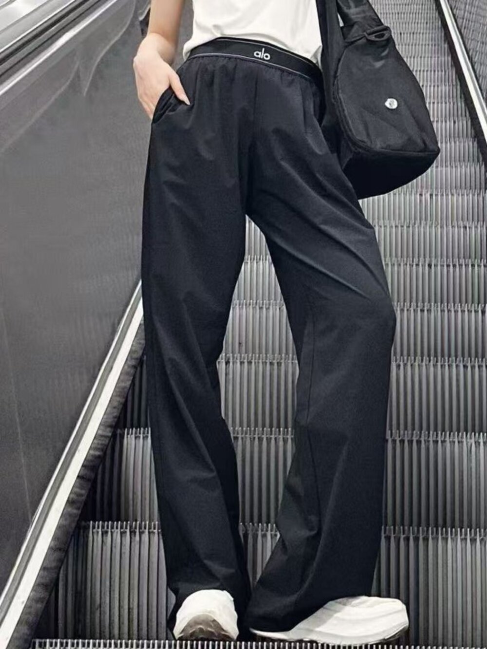 ALO Yoga Women's Black Suit Pants NWT ✨ High/Low Rise Straight Leg Regular Fit - Picture 1 of 7